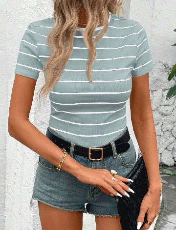 Tricou SHEIN, turcoaz