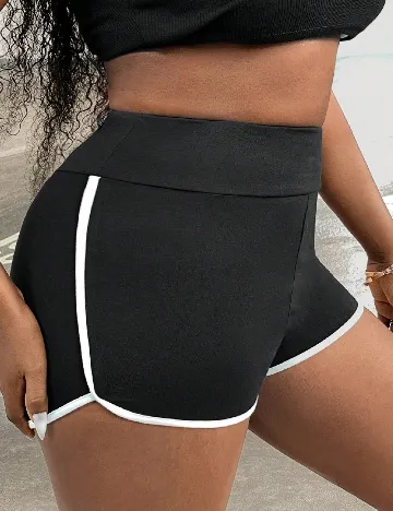 Pantaloni scurti SHEIN, negru