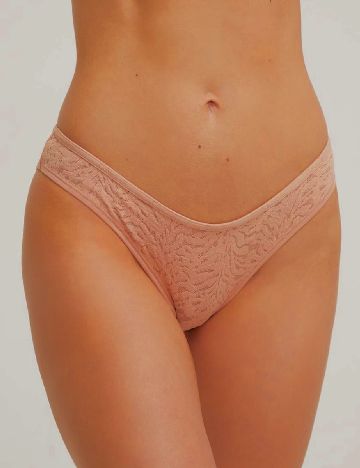 Chiloti Calvin Klein, piersica