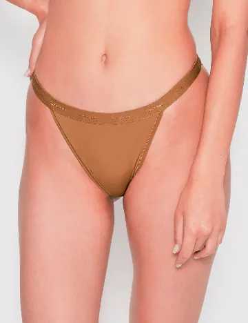 Chilot Calvin Klein, maro