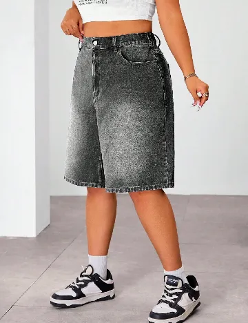 Pantaloni scurti SHEIN CURVE, negru