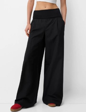 Pantaloni Bershka, negru