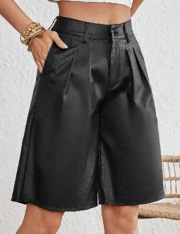 Pantaloni scurti SHEIN, negru