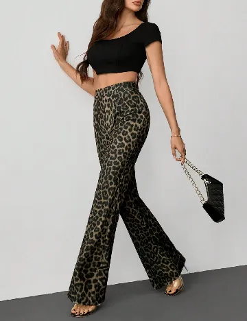 Pantaloni SHEIN, animal print