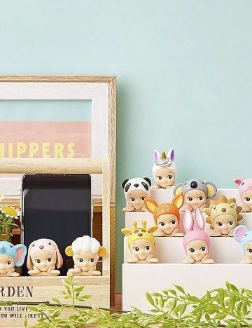 Set figurine 6 bucati SHEIN, mix culori