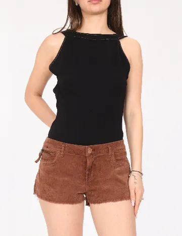 Pantaloni scurti Bershka, maro