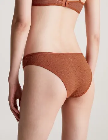 Chiloti Calvin Klein, maro
