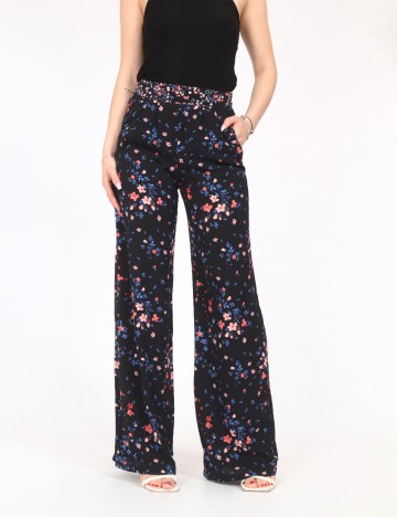 Pantaloni Bershka, negru floral
