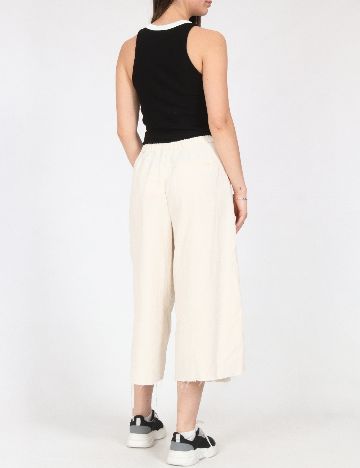 Pantaloni trei sferturi Zara, bej