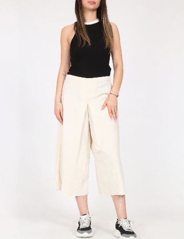 Pantaloni trei sferturi Zara, bej