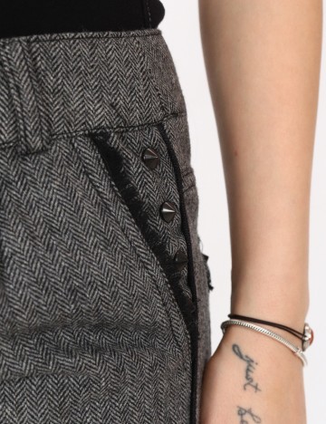 Pantaloni scurti Bershka, gri
