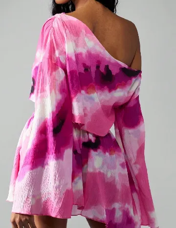 Compleu Missguided, roz