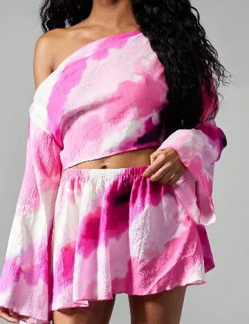 Compleu Missguided, roz