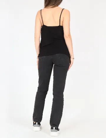 Maiou Zara, negru