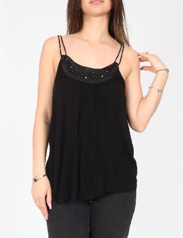 Maiou Zara, negru