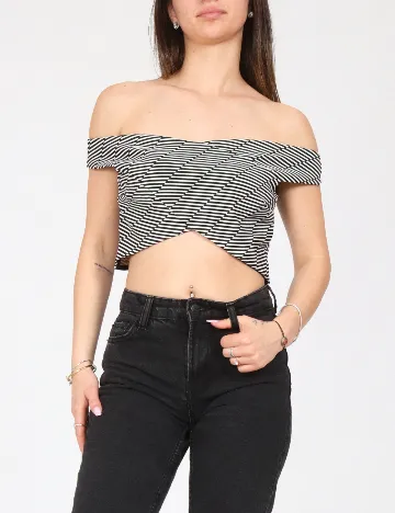 Top Bershka, alb