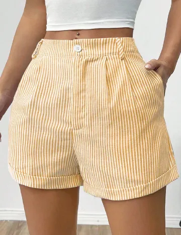 Pantaloni scurti SHEIN CURVE, galben