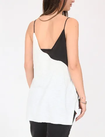 Maiou Zara, alb/negru