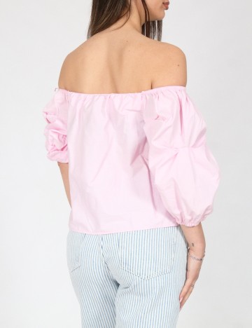 Top Pull&Bear, roz deschis