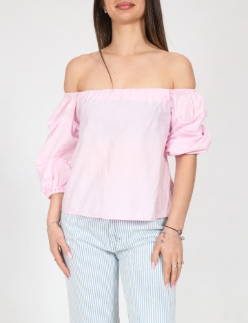 Top Pull&Bear, roz deschis