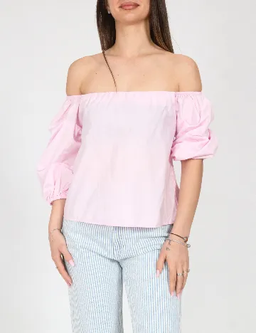 Top Pull&Bear, roz deschis