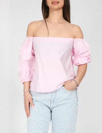 Top Pull&Bear, roz deschis