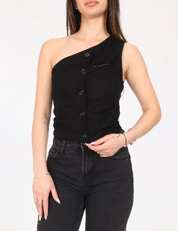 Vesta Zara, negru