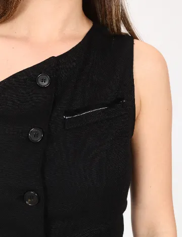 Vesta Zara, negru