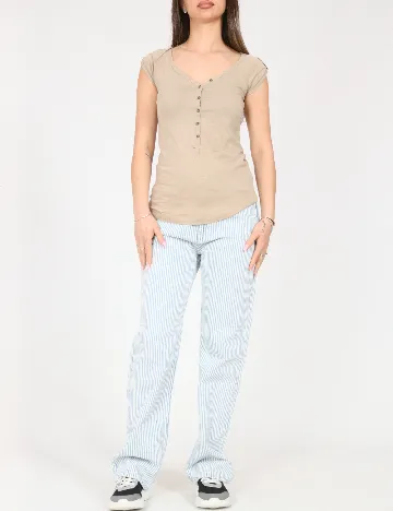 Tricou Bershka, crem