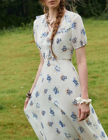 Rochie medie SHEIN, crem