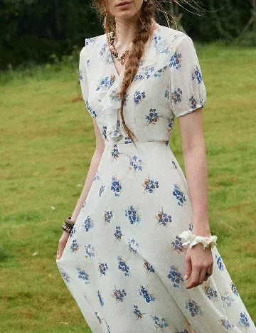 Rochie medie SHEIN, crem