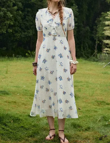 Rochie medie SHEIN, crem