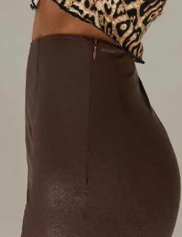 Pantaloni imitatie de piele TypaGal, maro