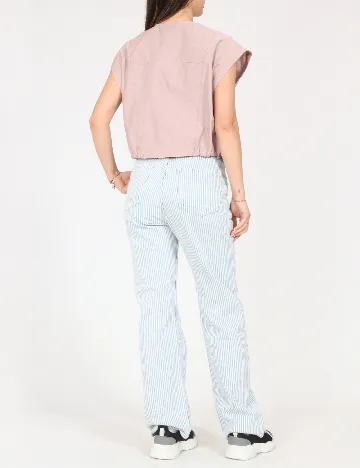Vesta Zara, roz