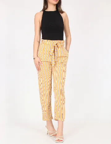 Pantaloni Pull&Bear, galben