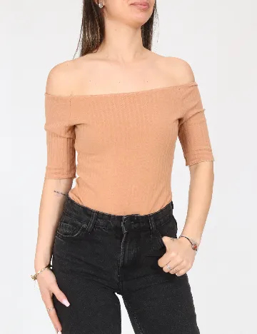 Body Bershka, maro