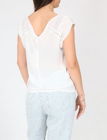 Top Bershka, alb