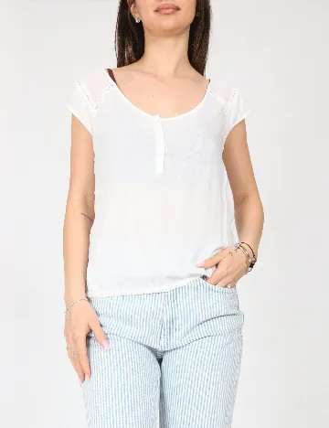 Top Bershka, alb