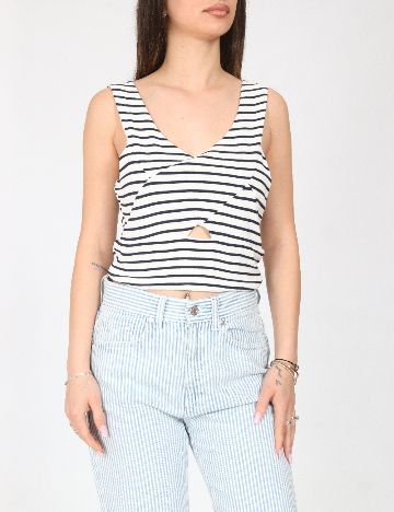 Top Bershka, alb