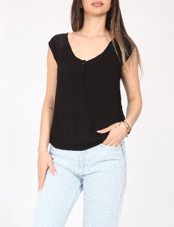 Top Bershka, negru