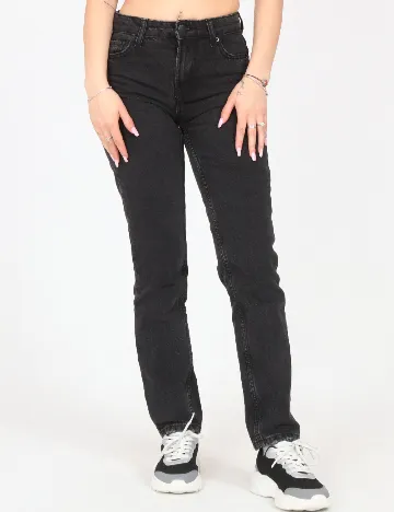 Blugi Bershka, negru