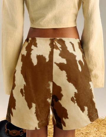 Pantaloni scurti SHEIN, crem/maro