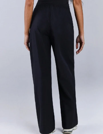 Pantaloni SHEIN, negru