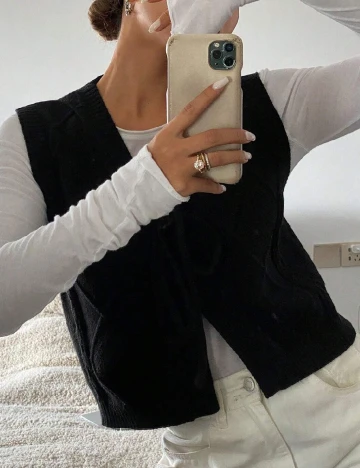 Vesta Dazy, negru