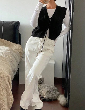 Vesta Dazy, negru