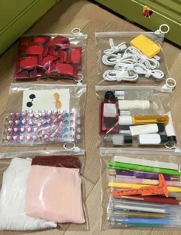 Set pungi 5 bucati SHEIN, transparent