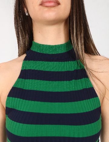 Top Bershka, verde