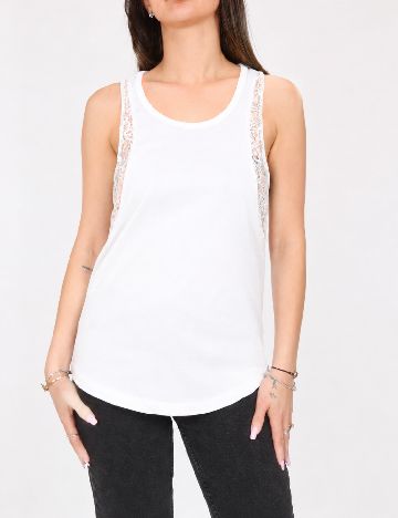 Maiou Bershka, alb