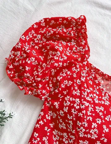 Top SHEIN, rosu