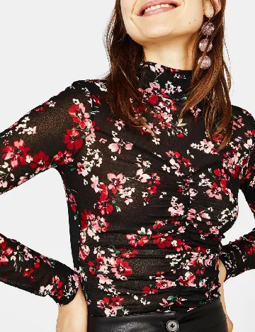 Bluza Bershka, negru floral